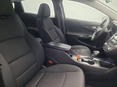 Used 2025 Chevrolet Malibu LT FWD image 21