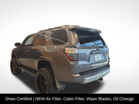 Used 2020 Toyota 4Runner TRD Off-Road AWD/4WD image 4