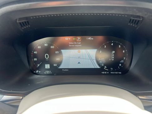 Used 2018 Volvo XC60 T6 Momentum w/ Convenience Package AWD/4WD image 17