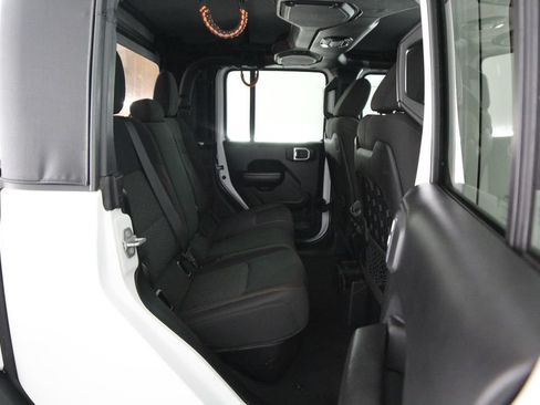 Used 2021 Jeep Gladiator Mojave w/ LED Lighting Group AWD/4WD image 39