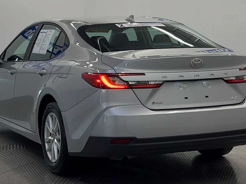 Used 2025 Toyota Camry LE FWD image 6