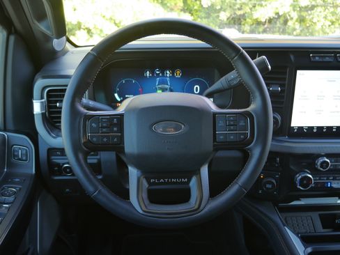 Certified 2023 Ford F350 Platinum image 7