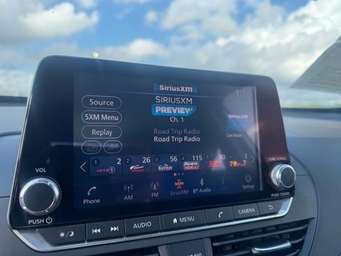 Used 2021 Nissan Altima 2.5 SV image 18