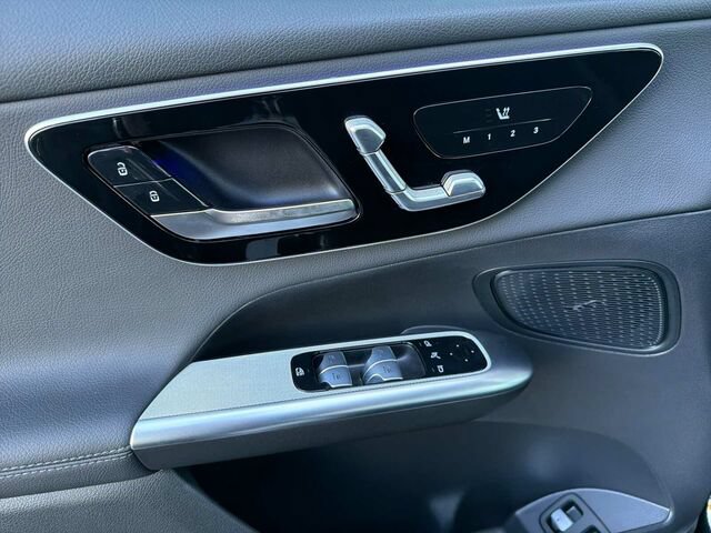 Certified 2025 Mercedes-Benz GLC 350e 4MATIC image 11