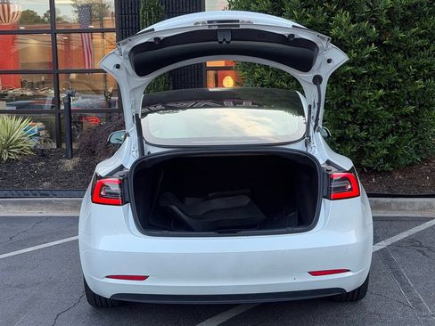 Used 2021 Tesla Model 3 Standard Range Plus RWD image 19