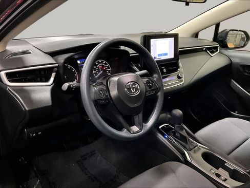 Certified 2025 Toyota Corolla LE FWD image 18