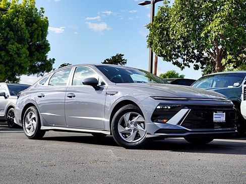 New 2026 Hyundai Sonata SE image 2