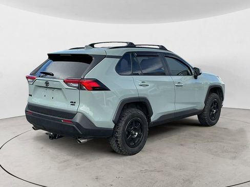 Certified 2022 Toyota RAV4 XLE Premium image 5