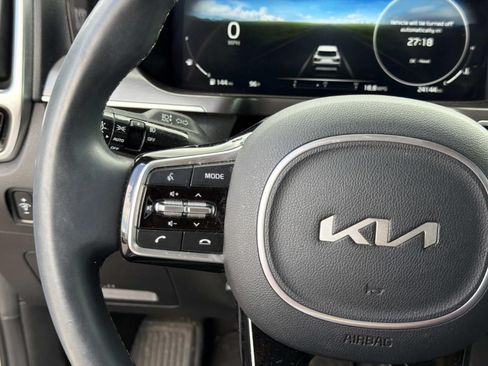 Used 2023 Kia Sorento SX AWD/4WD image 23