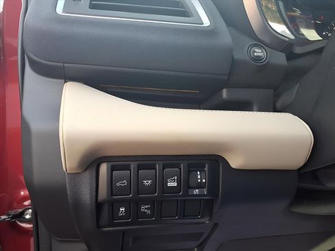 Used 2021 Subaru Ascent Touring w/ Popular Package #2A image 17