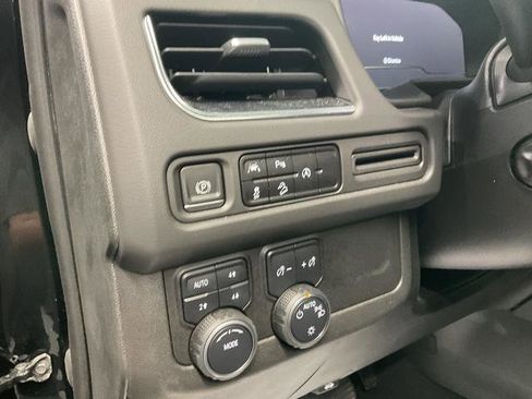 Used 2023 Chevrolet Tahoe Premier AWD/4WD image 15