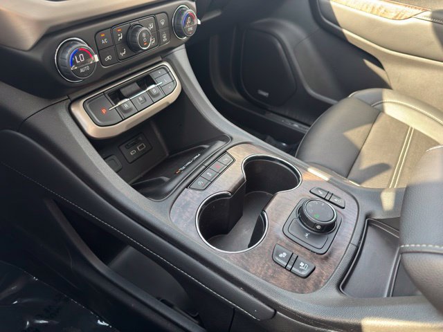Certified 2023 GMC Acadia Denali w/ Denali Ultimate Package AWD/4WD image 24