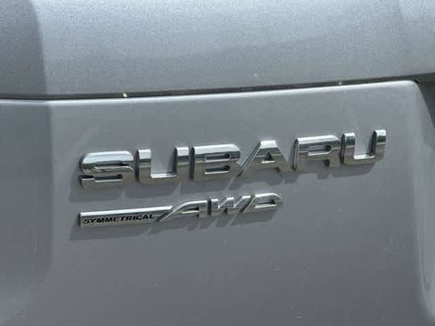 Used 2015 Subaru Forester 2.5i Touring w/ Eyesight & Navigation System AWD/4WD image 18
