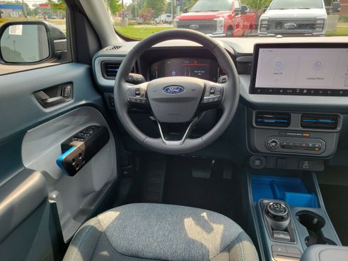 New 2025 Ford Maverick XLT w/ XLT Luxury Package image 14