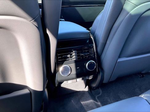 New 2026 Land Rover Range Rover Sport SE image 16