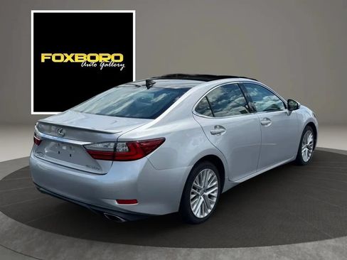 Used 2016 Lexus ES 350 w/ Luxury Package w/Wood Trim FWD image 5