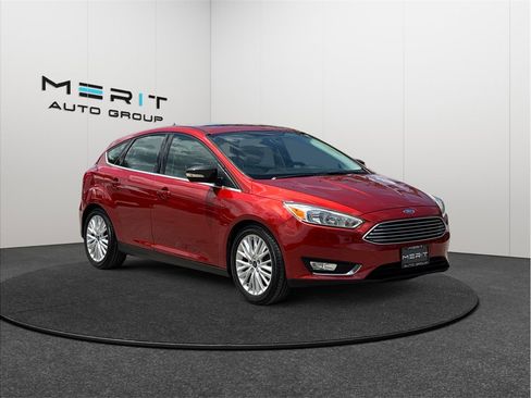 Used 2018 Ford Focus Titanium FWD image 1