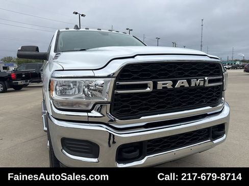 Used 2019 RAM 2500 Tradesman image 36