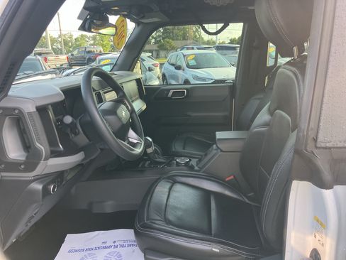 Used 2022 Ford Bronco 4-Door w/ Sasquatch Package AWD/4WD image 18