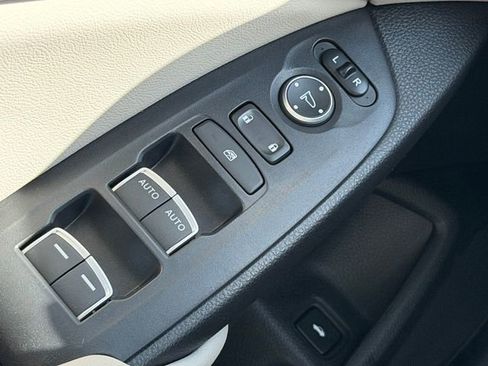 Used 2018 Honda Accord EX-L image 31
