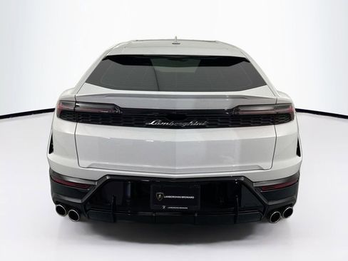 Used 2025 Lamborghini Urus Performante AWD/4WD image 6