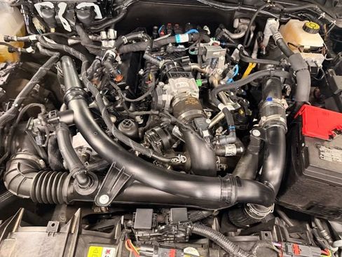 Used 2024 Ford Bronco Wildtrak AWD/4WD image 48