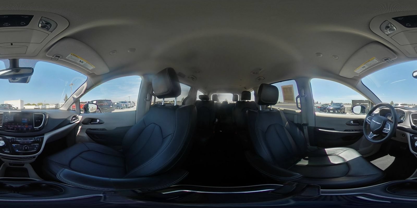 Used 2024 Chrysler Pacifica Touring-L FWD image 43