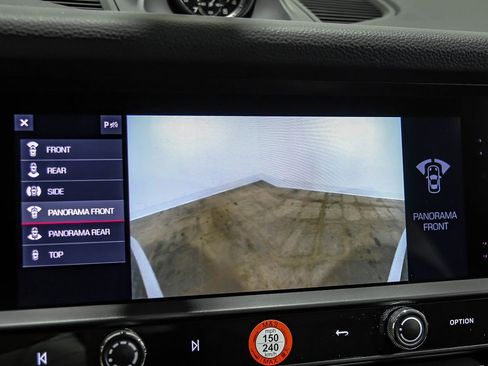 Used 2024 Porsche Macan AWD/4WD image 24