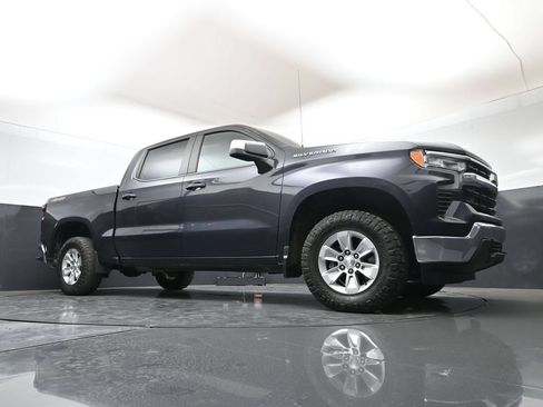 Used 2024 Chevrolet Silverado 1500 LT AWD/4WD image 46