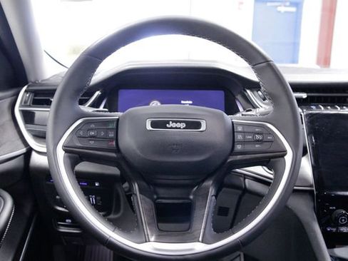 Used 2023 Jeep Grand Cherokee 30th Anniversary image 15