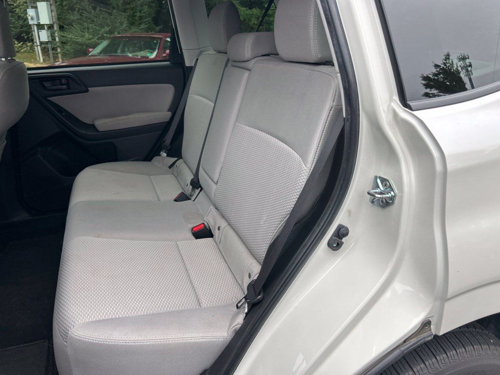 Used 2015 Subaru Forester 2.5i Premium w/ Popular Package #1 AWD/4WD image 16