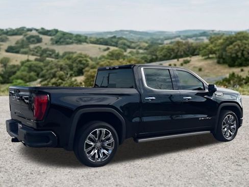 Certified 2023 GMC Sierra 1500 Denali w/ Denali Reserve Package AWD/4WD image 10