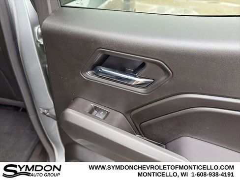 Used 2025 Chevrolet Colorado Z71 w/ Technology Package image 24