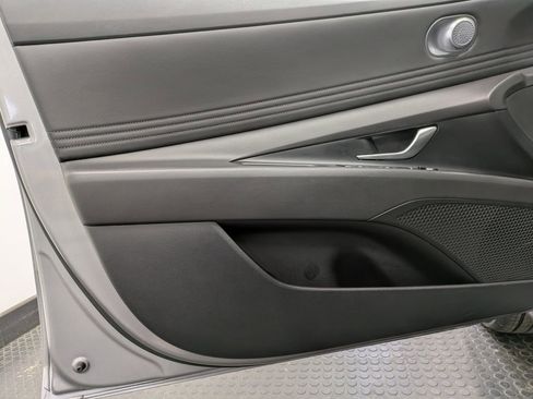 Certified 2023 Hyundai Elantra SEL w/ Convenience Package FWD image 8