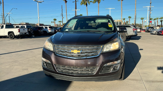 Used 2015 Chevrolet Traverse LT w/ Style and Technology Package FWD image 2