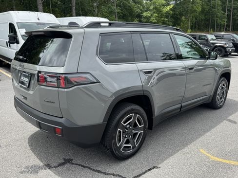 New 2026 Jeep Cherokee Laredo AWD/4WD image 5