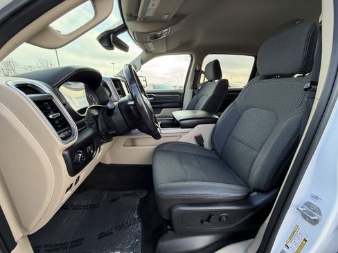 Used 2020 RAM 1500 Big Horn image 9