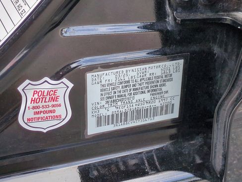Used 2025 Nissan Sentra SV FWD image 32