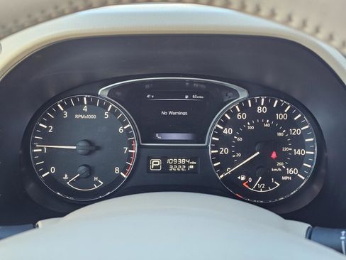 Used 2015 Nissan Pathfinder Platinum image 27