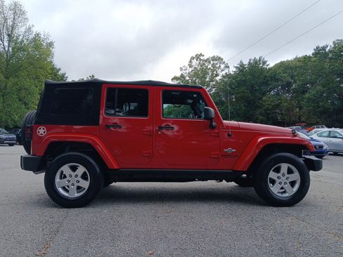 Used 2014 Jeep Wrangler Unlimited Sport image 6
