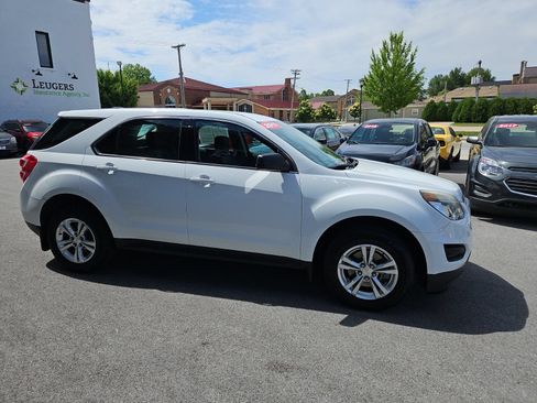 Used 2017 Chevrolet Equinox LS FWD image 9