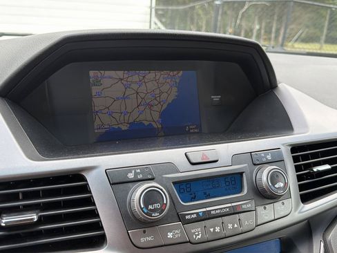 Used 2012 Honda Odyssey Touring image 9