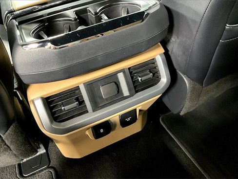 Used 2021 Ford F150 Lariat w/ Tow Technology Package image 12