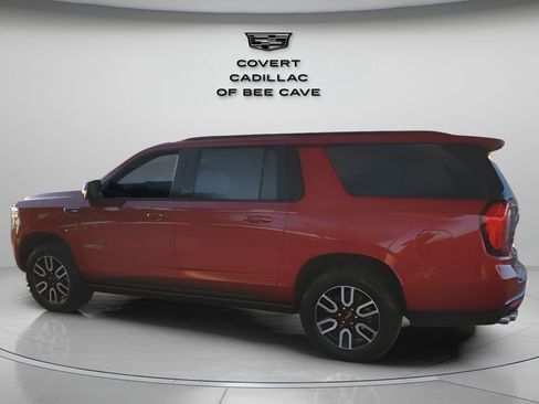 Used 2024 GMC Yukon XL AT4 w/ AT4 Premium Plus Package image 6