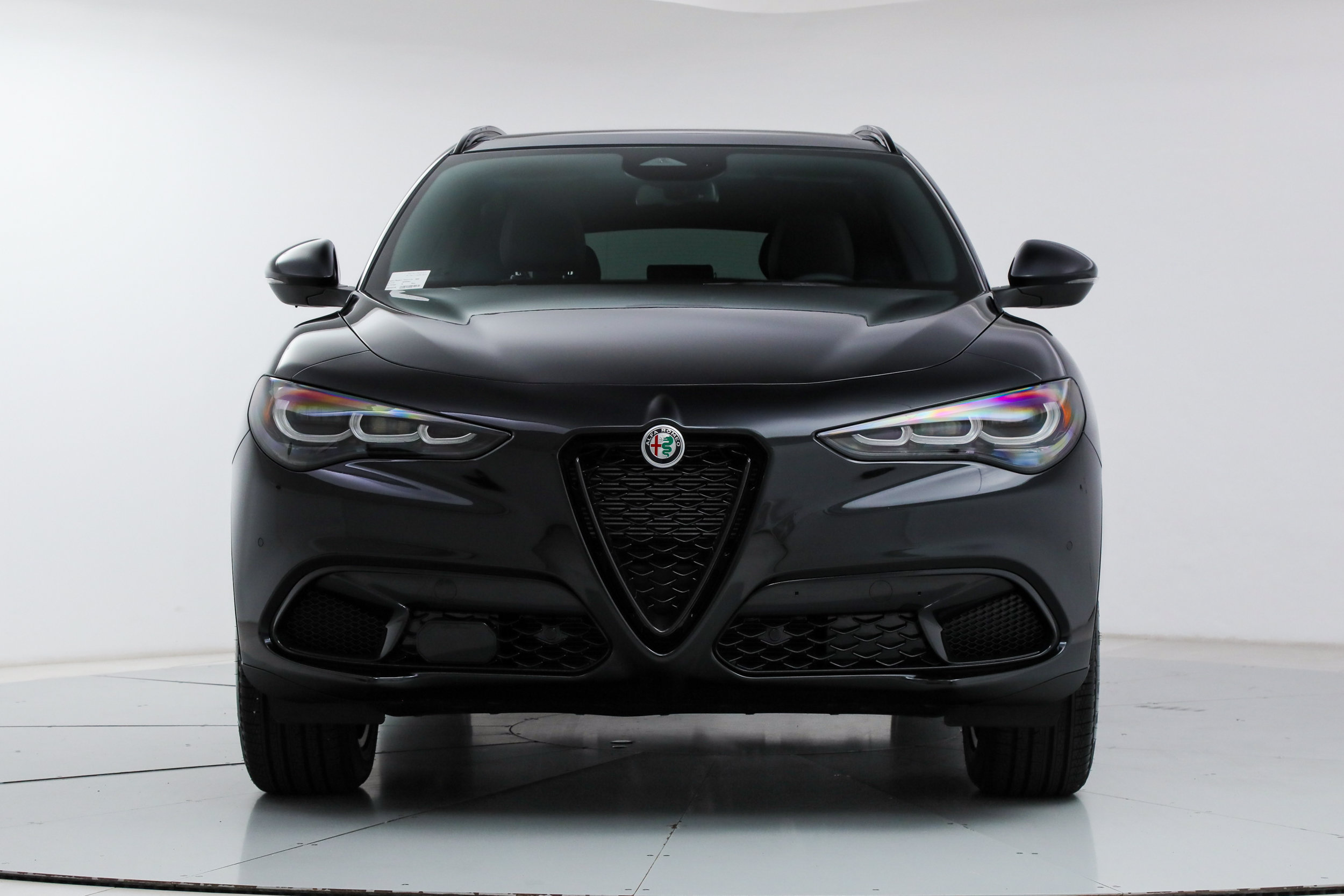 Used 2026 Alfa Romeo Stelvio Sprint w/ Convenience Package AWD/4WD image 8