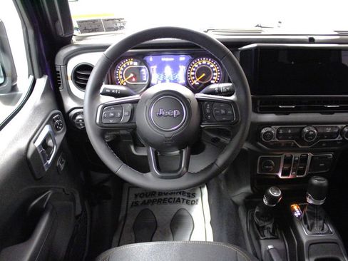 New 2026 Jeep Gladiator Sport image 12