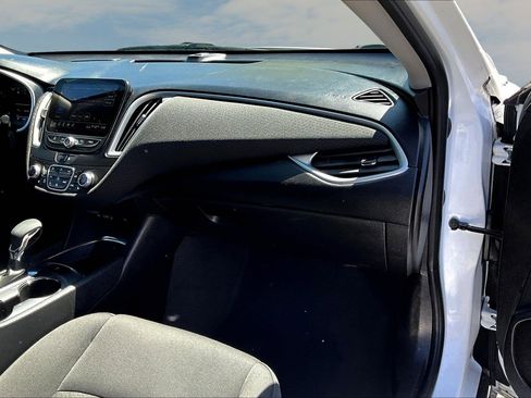 Used 2023 Chevrolet Malibu LT FWD image 17