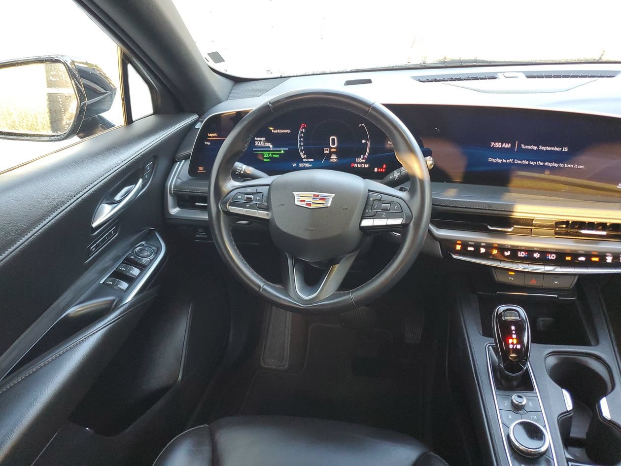 Used 2025 Cadillac XT4 Premium Luxury FWD image 12