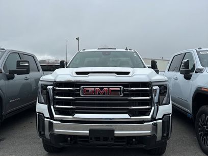 New 2025 GMC Sierra 3500 SLE w/ SLE Convenience Package