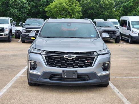Used 2023 Chevrolet Traverse RS w/ LPO, Floor Liner Package AWD/4WD image 2
